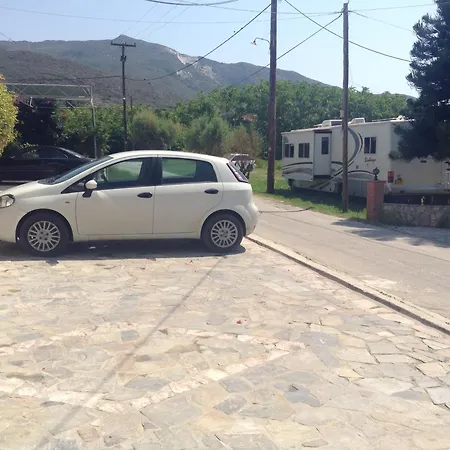 Dina Καλαμάκι